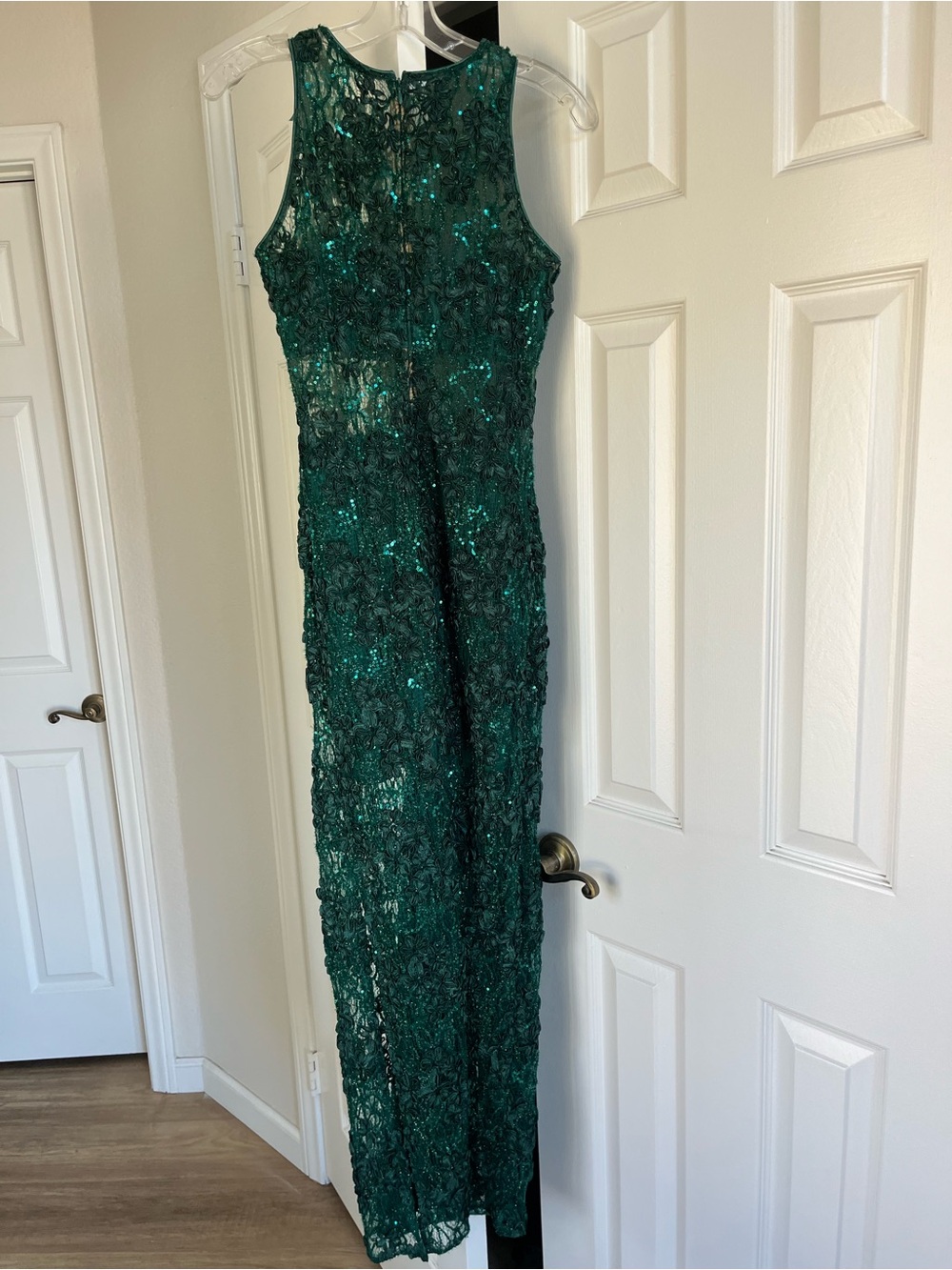 Green Sequin Lace Sleeveless Evening Dress